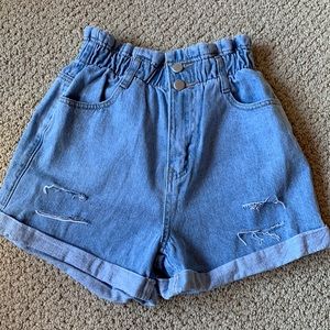 Short / High waisted / Size 5
